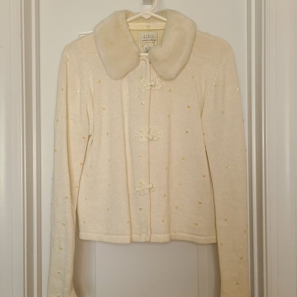 Cream Sweater - Picture 1 of 4